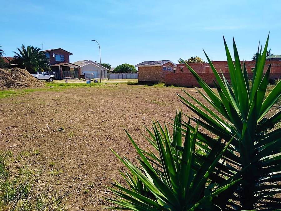 0 Bedroom Property for Sale in Wavecrest Eastern Cape